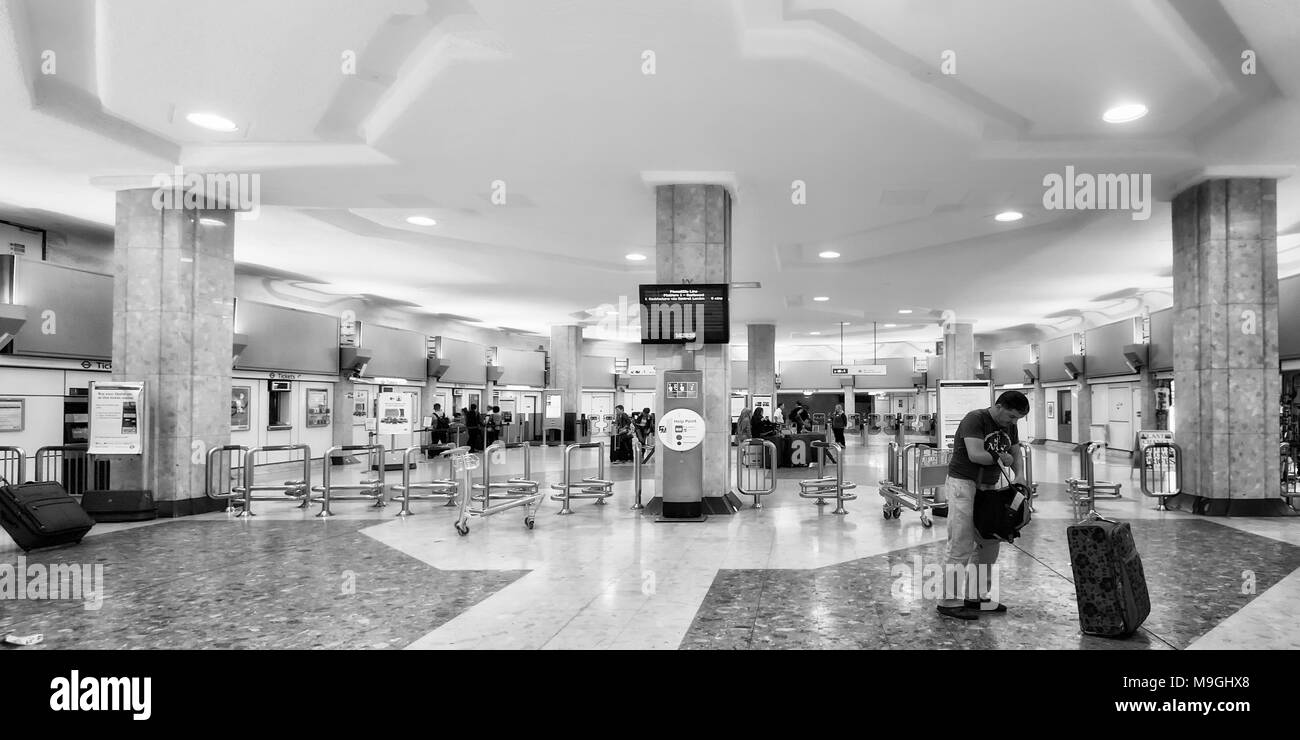 Heathrow terminal 4 hires stock photography and images Alamy