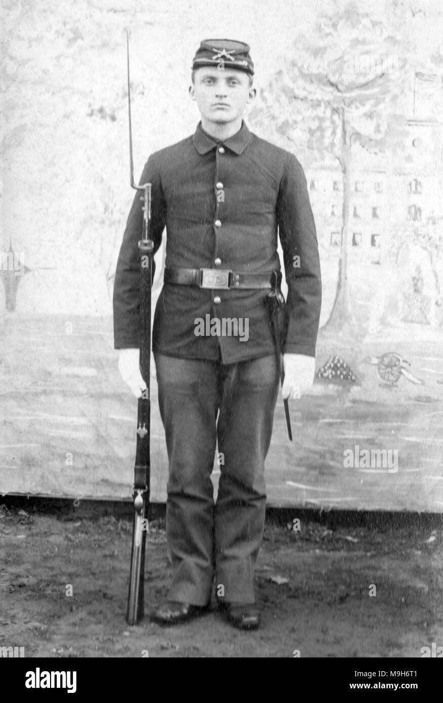 Indian wars soldier hi-res stock photography and images - Alamy