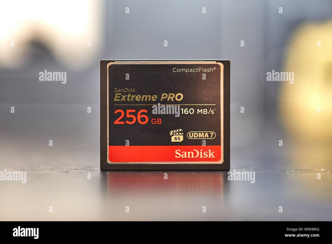 Memory cards capacity hires stock photography and images Alamy