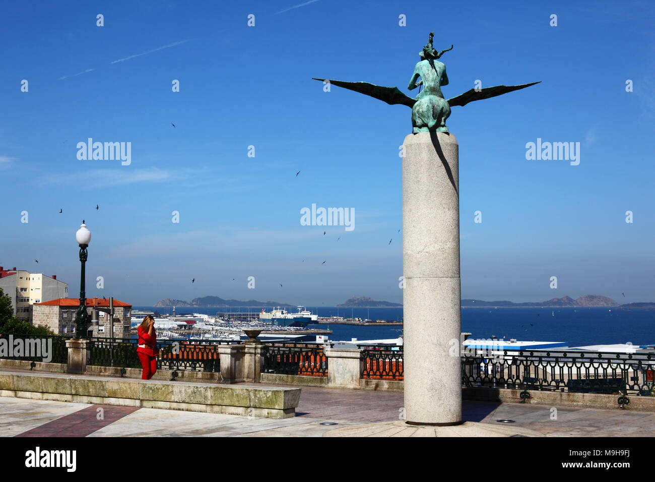 Monument to singers, poets and trovadores of the Ria of Vigo / Monumento a los cantores, poetas y trovadores de la Ría de Vigo, Vigo, Galicia, Spain Stock Photo