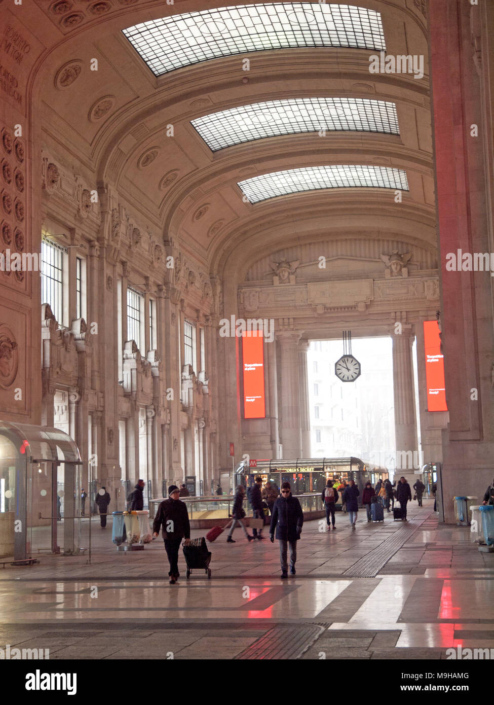 The inside of Milan Central railway station Stock Photo