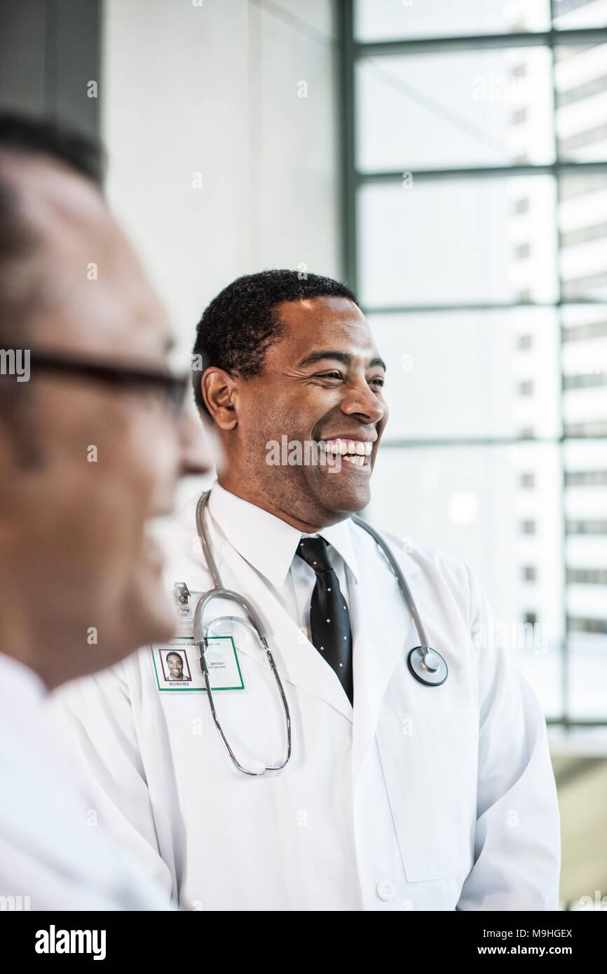 Doctor in black tie stethoscope hi-res stock photography and images - Alamy
