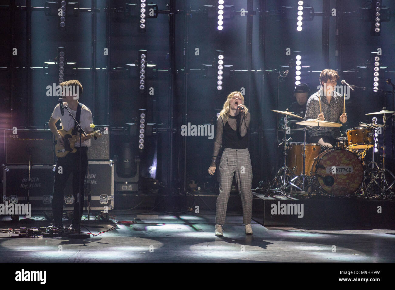 Norway, Oslo - February 25, 2018. The Norwegian pop-rock band Sløtface (formerly known as Slutface) performs live during the Norwegian Grammy Awards, Spellemannprisen 2017, at Oslo Konserthus in Oslo. (Photo credit: Gonzales Photo - Stian S. Moller). Stock Photo