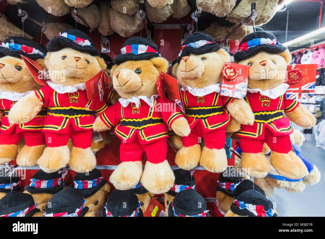 Beefeater teddy bear hi-res stock photography and images - Alamy