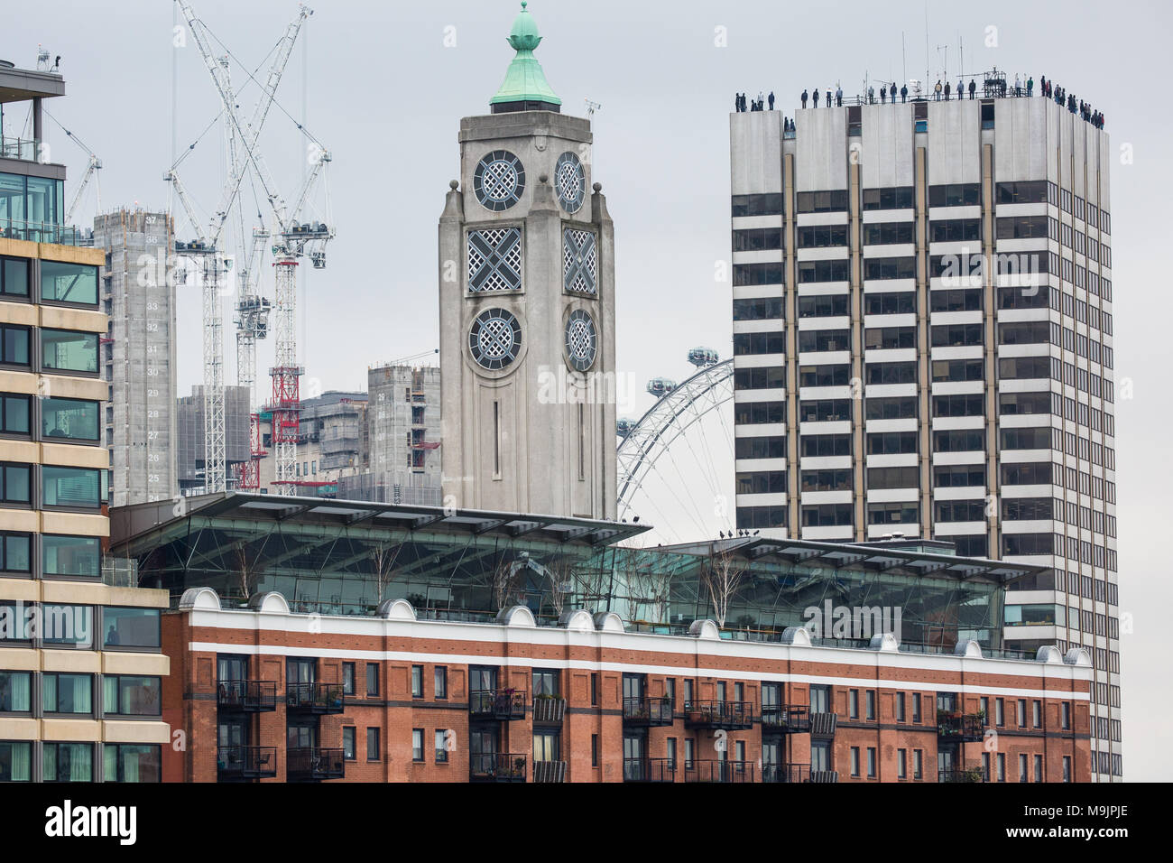 Why do statues of 84 men stand on the roof of a London skyscraper? Why do statues of 84 men stand on the roof of a London skyscraper?