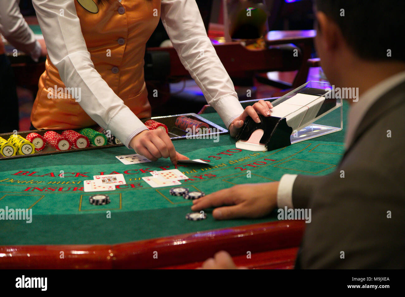 Blackjack Dealer High Resolution Stock Photography And Images Alamy