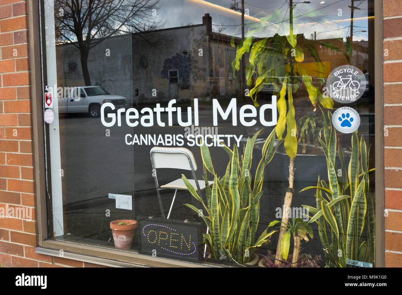 Vancouver marijuana dispensary hires stock photography and images Alamy