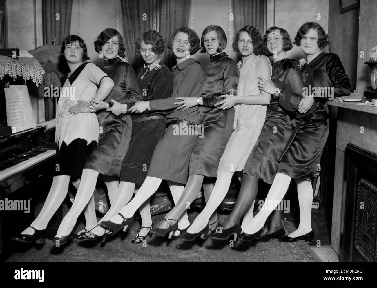 Flapper gather together for a group shot in Chicago, ca. 1925. Stock Photo
