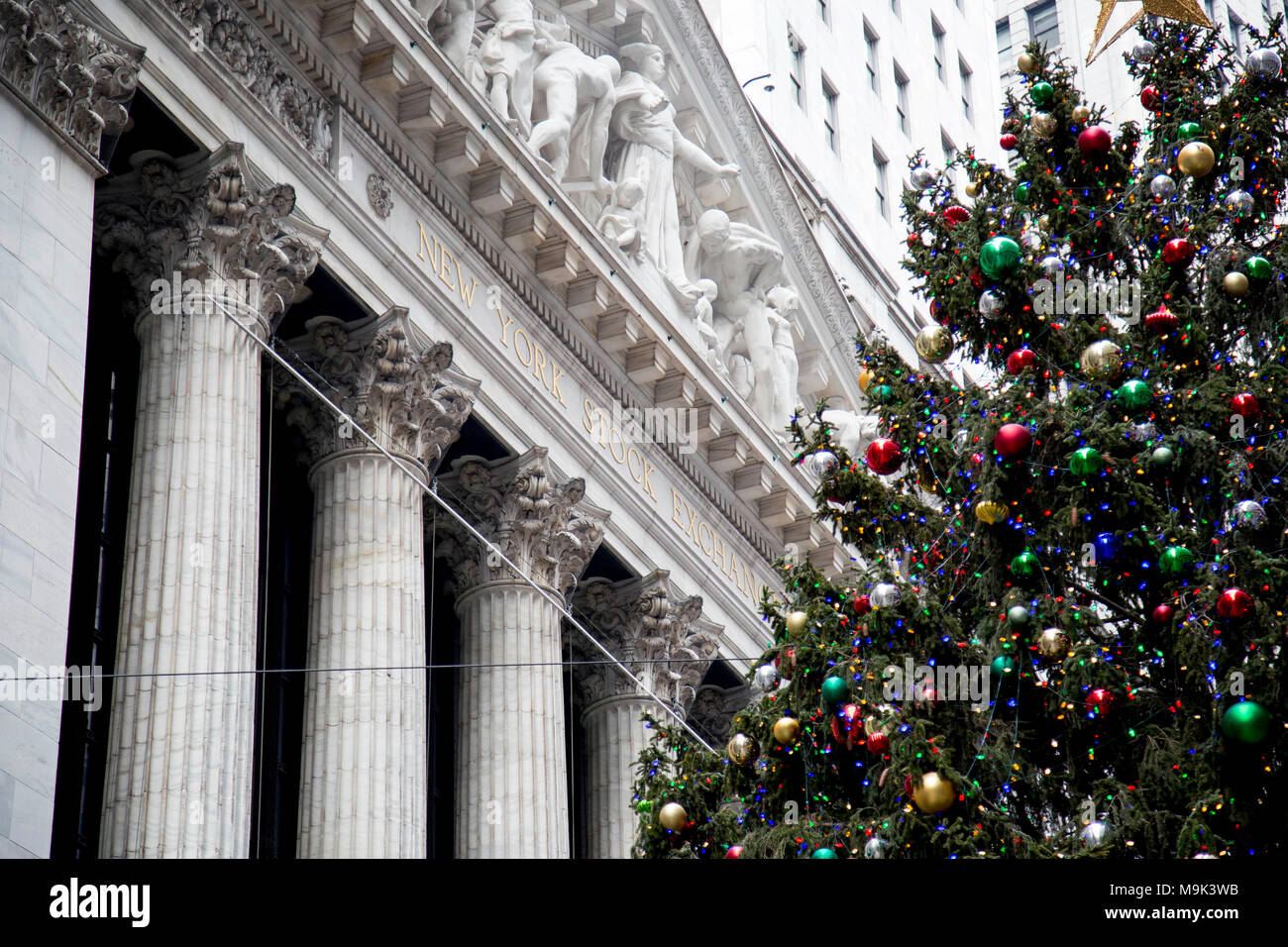 Christmas Eve 2025 Pre-Market Developments: Market Records and Corporate Updates