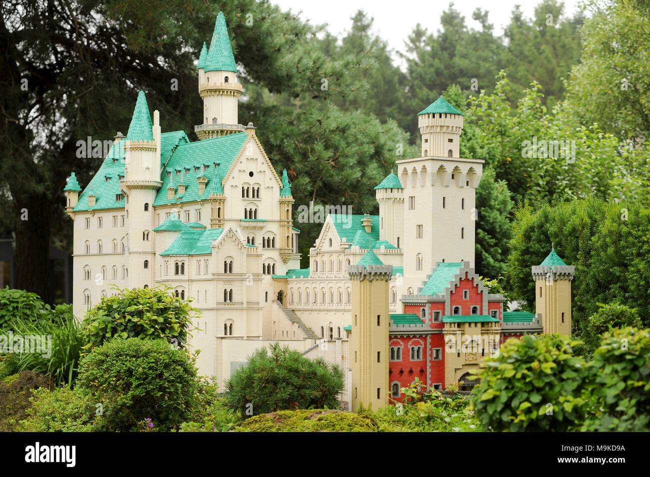 lego neuschwanstein castle