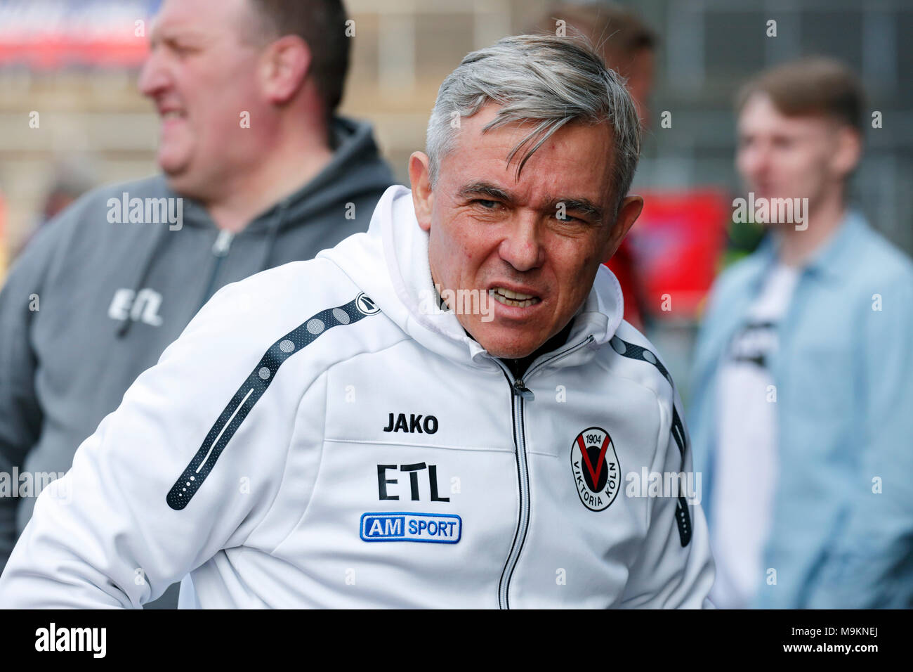 sports, football, Regional League West, 2017/2018, Grotenburg Stadium in Krefeld-Bockum, KFC Uerdingen 05 vs FC Viktoria Koeln 1904 1:1, head coach Olaf Janssen (Koeln) Stock Photo