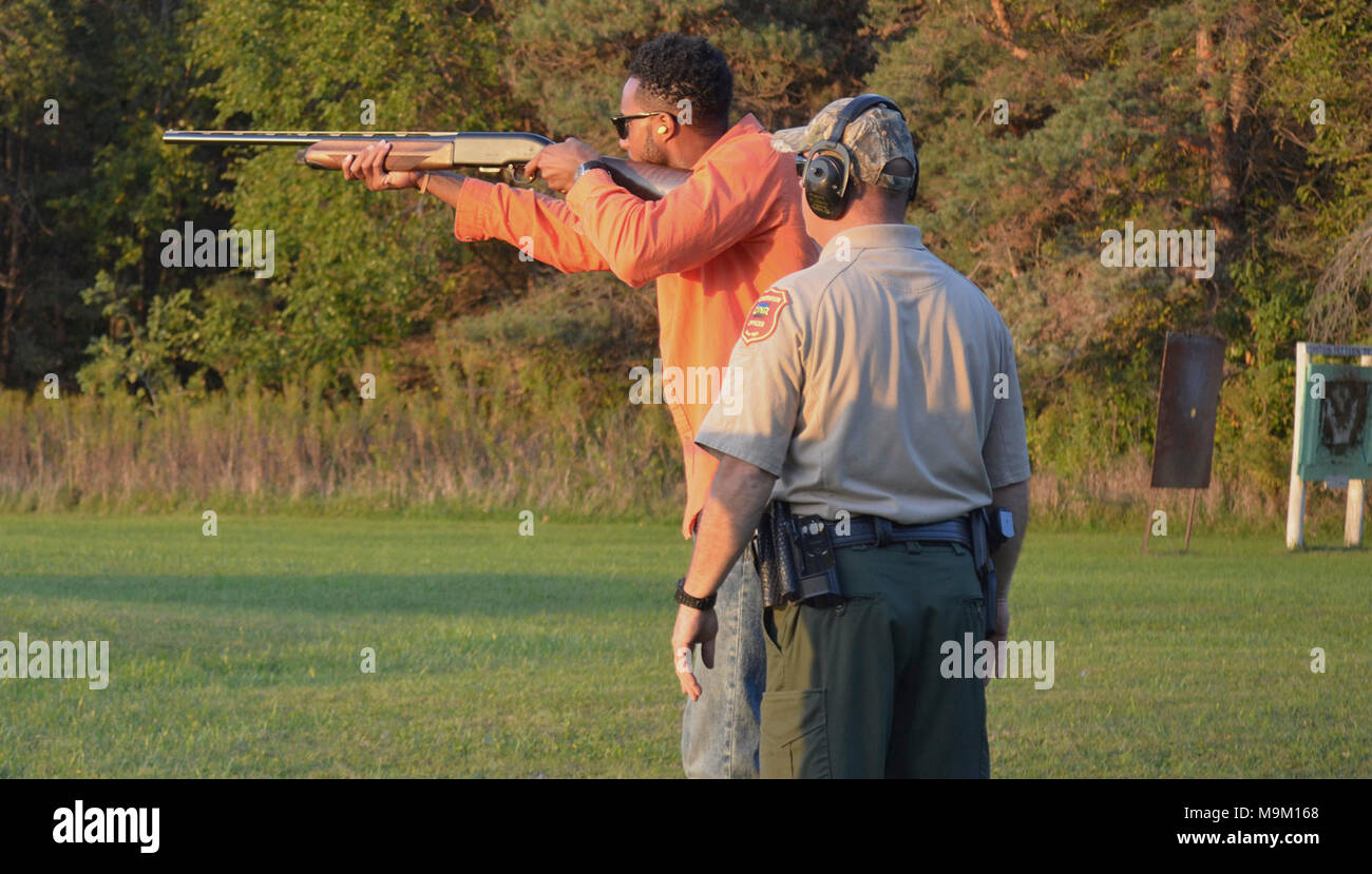 Koenig shooting hires stock photography and images Alamy