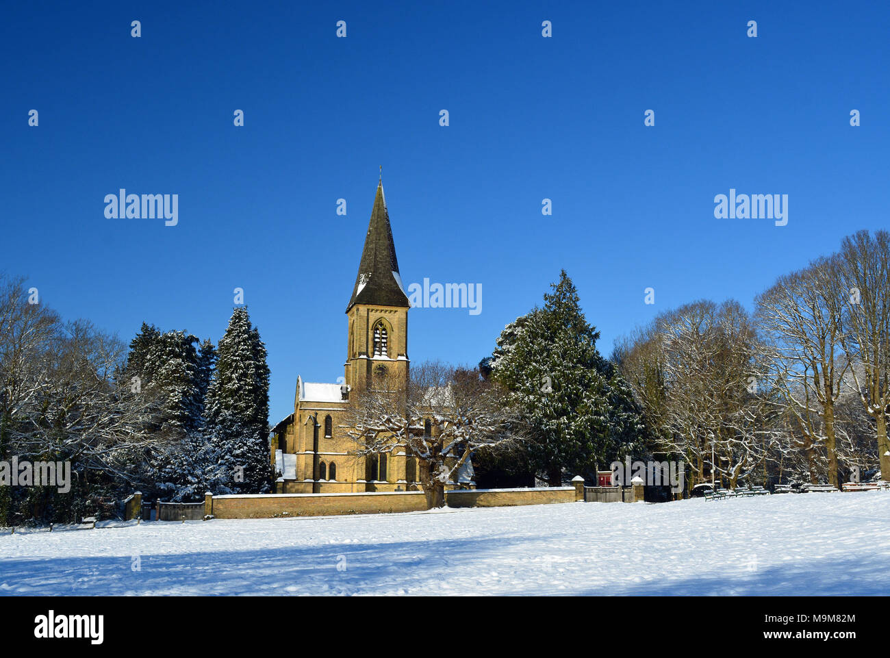 St Peter's Church, Southborough, Kent in the snow Stock Photo