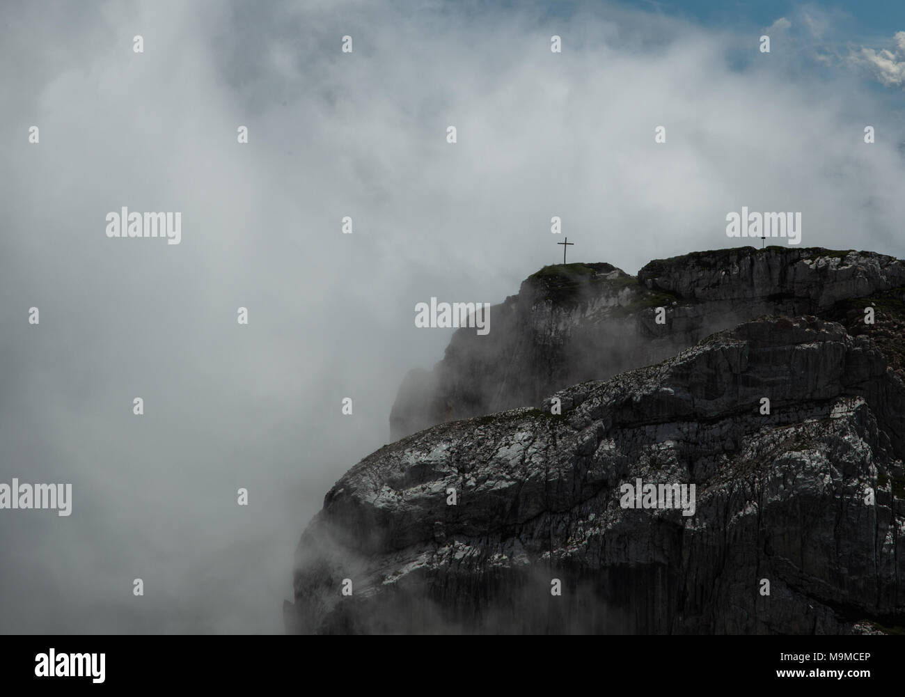 Jesus christ on cross clouds hi-res stock photography and images - Alamy