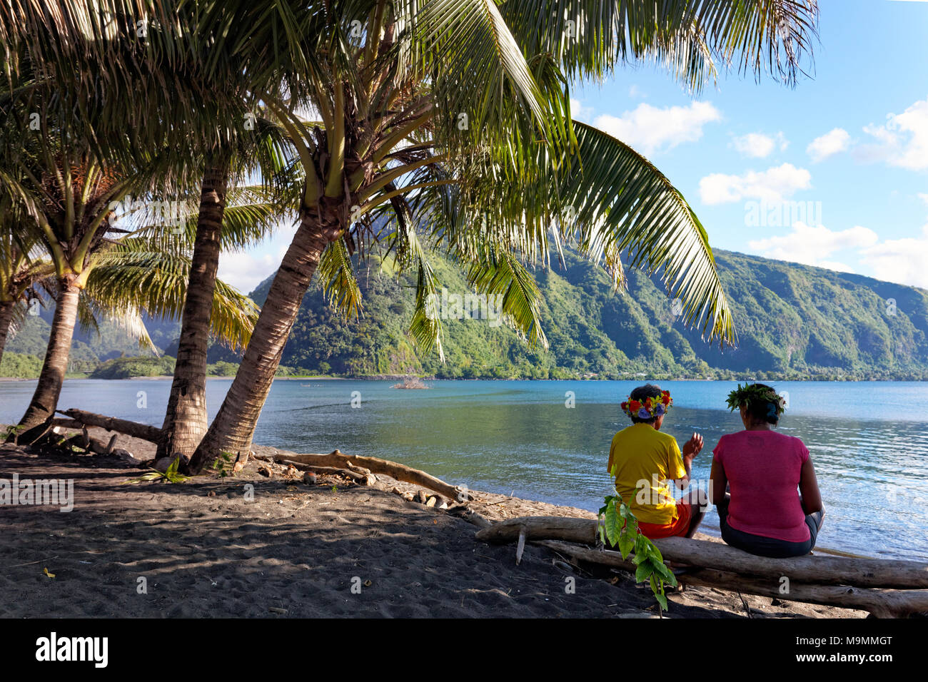 Women of tahiti hi-res stock photography and images - Alamy