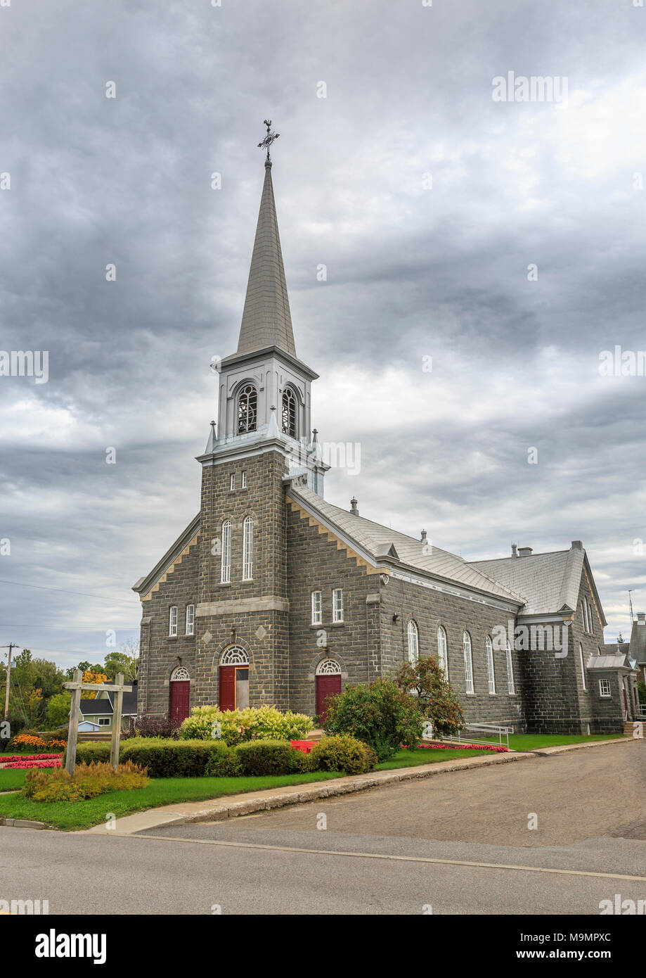 Catholic church of Notre-Dame-des-Sept-Douleurs, Portneuf, Québec, Canada Stock Photo