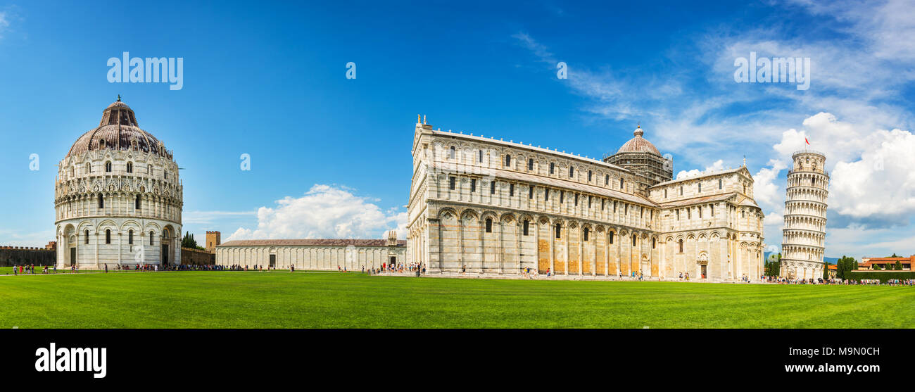 Panorama of the leaning tower of Pisa with the cathedral (Duomo) and the baptistry in Pisa, Tuscany, Italy Stock Photo