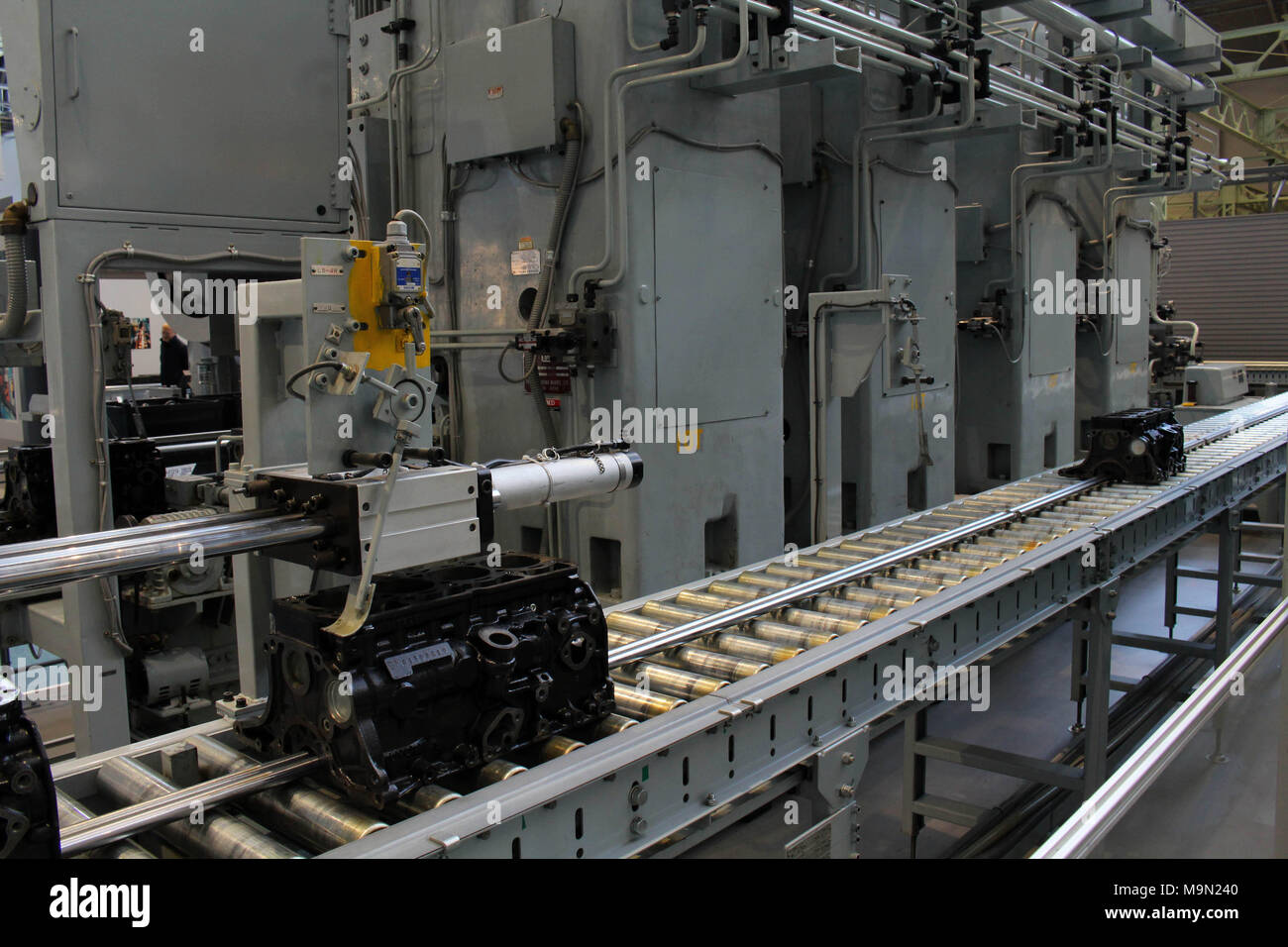 Translation Exhibitions of Toyota models and production systems. Taken