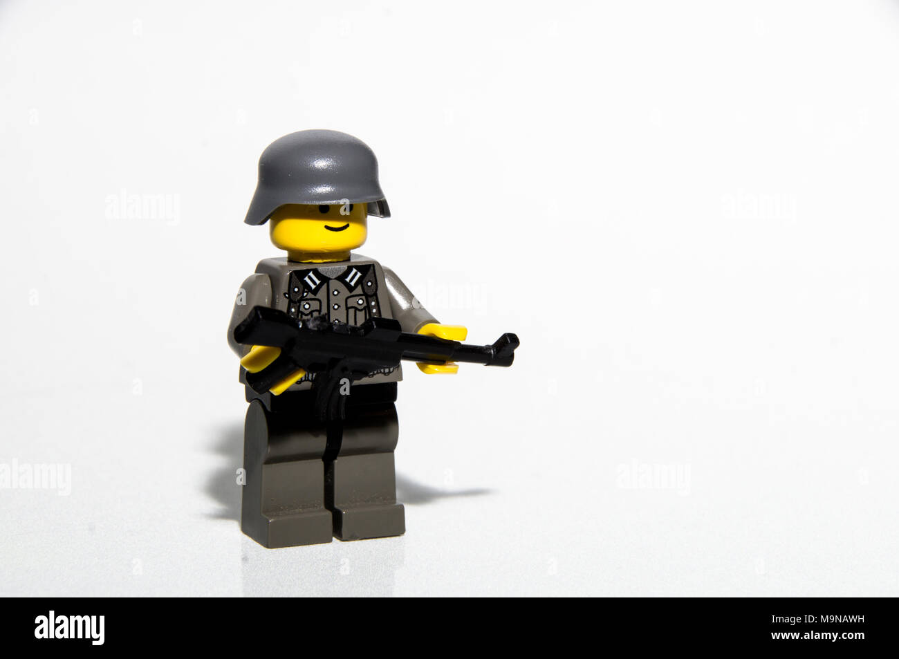 World war 2 lego soldier hi-res stock photography and images - Alamy