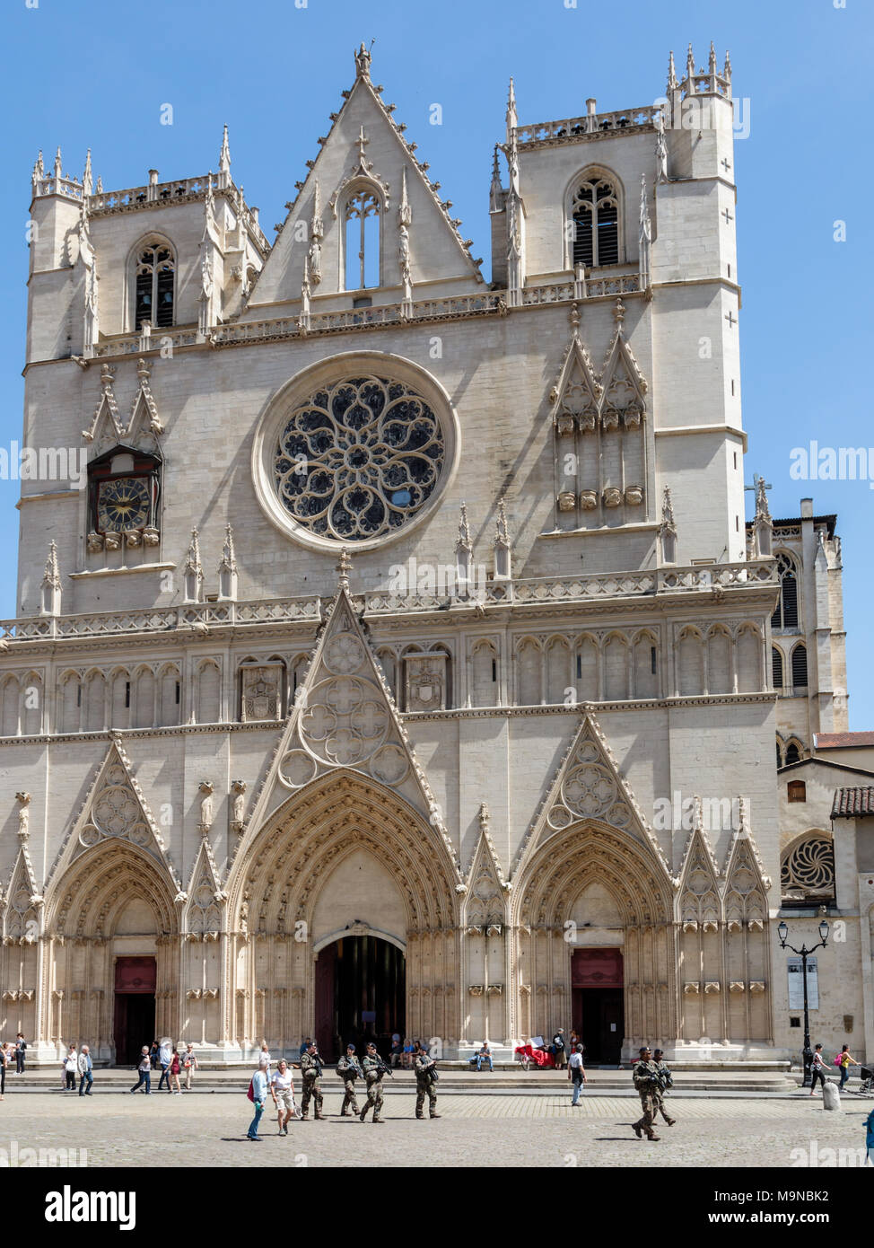 Cathedrale st jean lyon france hi-res stock photography and images - Alamy