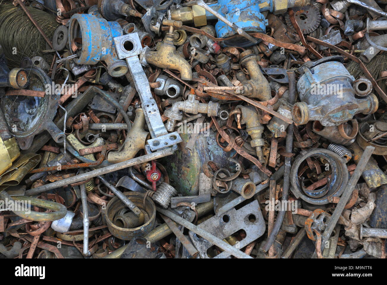 Metal trash for scrap Stock Photo - Alamy