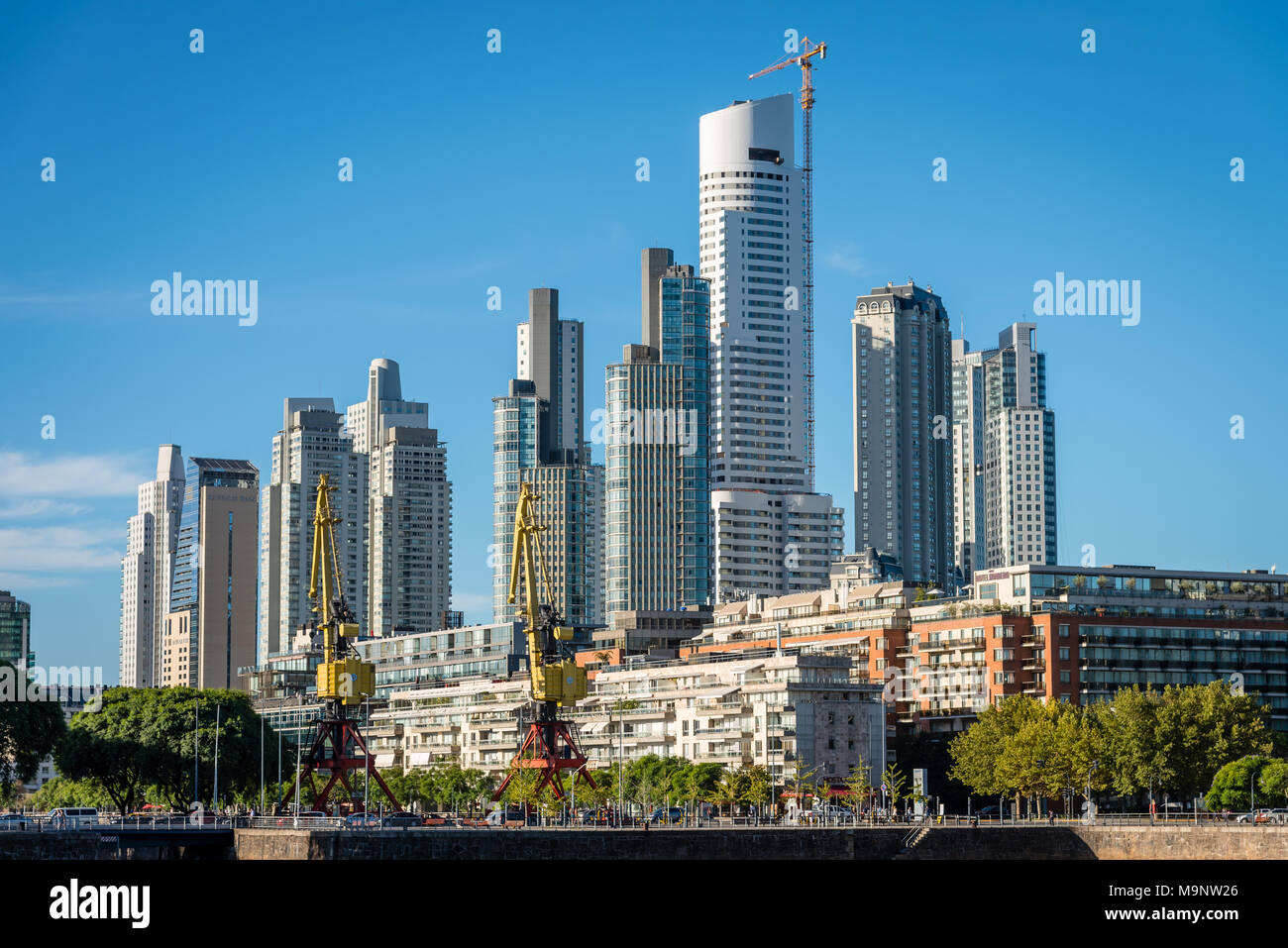 Skyline buenos aires hi-res stock photography and images - Alamy