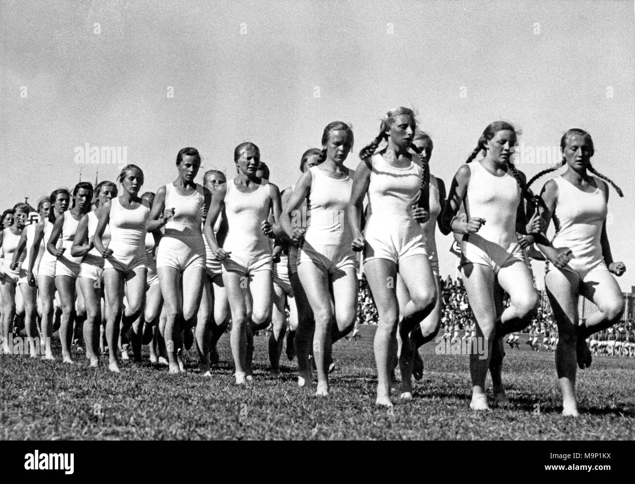 Women jogging, sports, athletics, 1940s, exact place unknown, Germany Stock  Photo - Alamy