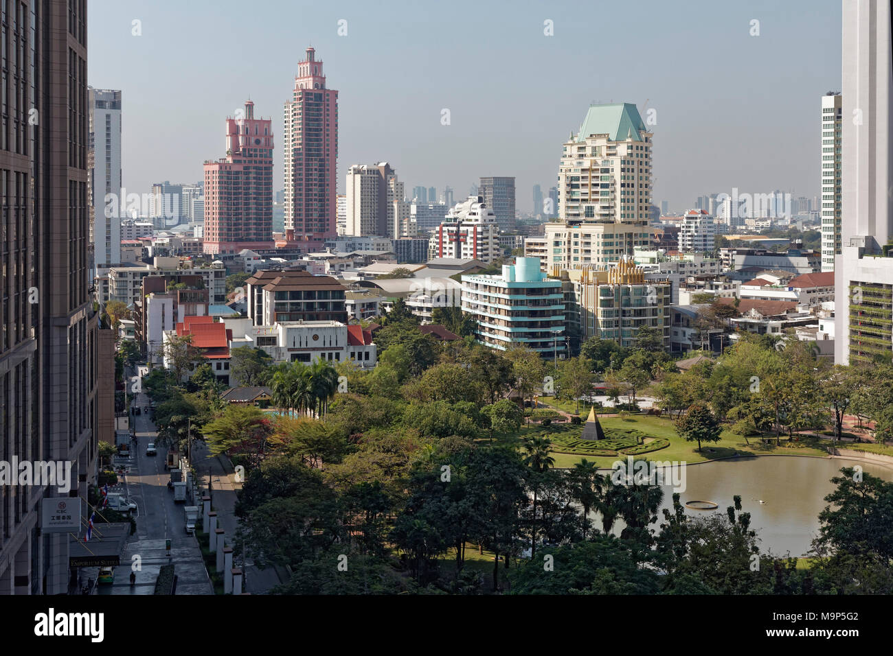 Benchasiri Park And Skyline Sukhumvit Hi-res Stock Photography And 