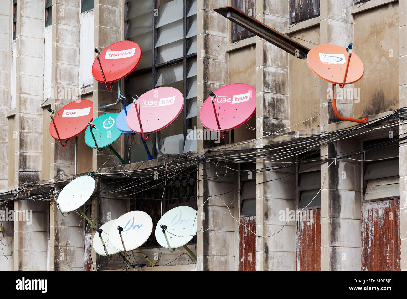 Bangkok satellite dishes hires stock photography and images Alamy