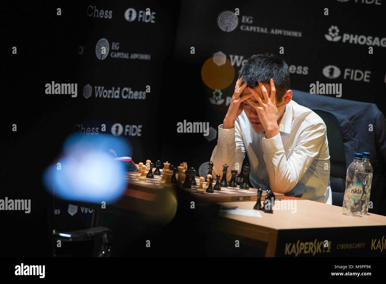 Moscow, Russia. 28th of November, 2013 Boxers fight for the title of world  Champions in the ring in the match of the World Chess Boxing Championship  in Moscow, Russia Stock Photo - Alamy