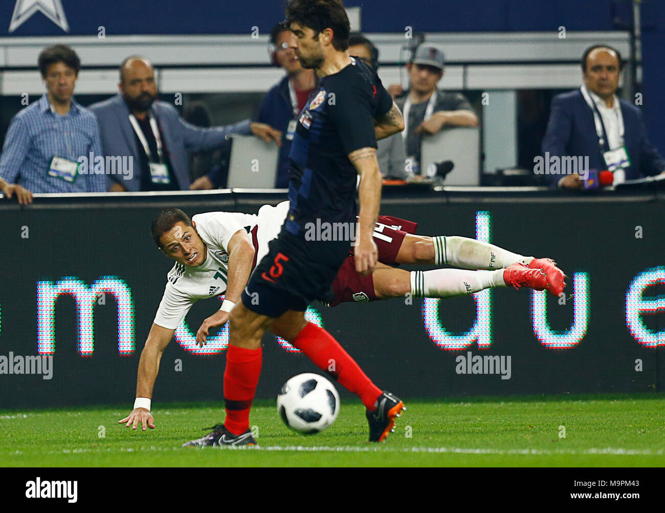 Arlington, Texas, USA. 27th Mar, 2018. March 27, 2018, Arlington Tx., USA. Javier Hernandez (14) of Mexico dives after a shot during the second half of the Mexico vs Croatia International Friendly match at ATT Stadium in Arlington, Texas. Croatia defeated Mexico 1 to 0. Credit: Ralph Lauer/ZUMA Wire/Alamy Live News Stock Photo