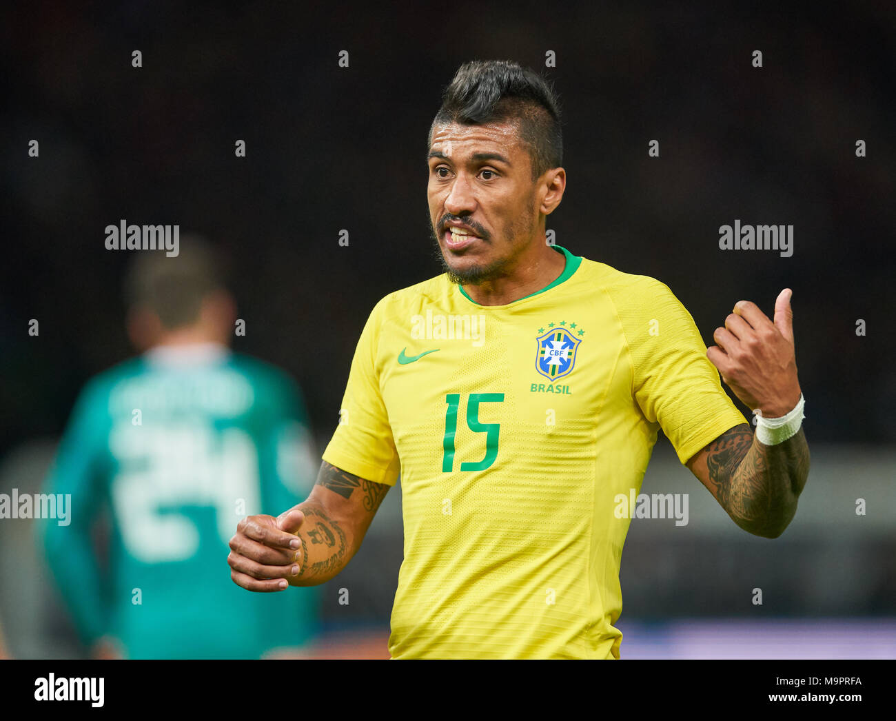 Berlin, Germany. 27th Mar, 2018. DFB-ESP Football Test, Berlin, March 27, 2018 PAULINHO, BRA 15  Gesticulates and giving instructions, action, single image, gesture, gesture, hand movement, pointing, interpret, mimik,  GERMANY - BRASIL 0-1 Soccer World Cup Russia Test match , Berlin, March 27, 2018,  Season 2017/2018  © Peter Schatz / Alamy Live News Stock Photo