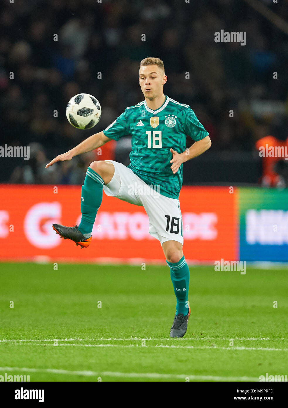 Berlin, Germany. 27th Mar, 2018. DFB-ESP Football Test, Berlin, March 27, 2018 Joshua KIMMICH, DFB 18   drives the ball, action, full-size,  GERMANY - BRASIL 0-1 Soccer World Cup Russia Test match , Berlin, March 27, 2018,  Season 2017/2018  © Peter Schatz / Alamy Live News Stock Photo