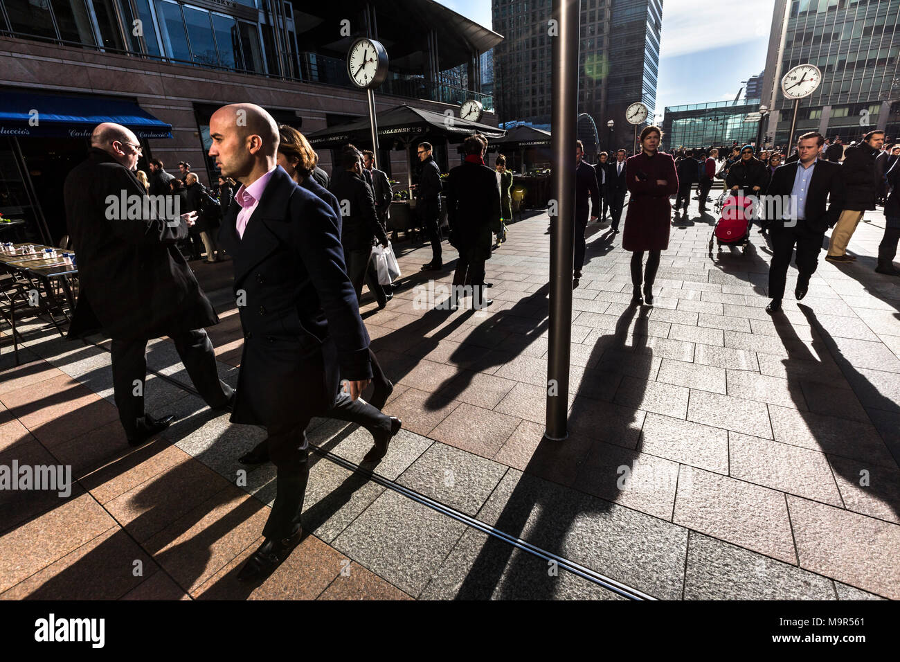 Business workers at their lunch break in Canary Wharf, London's