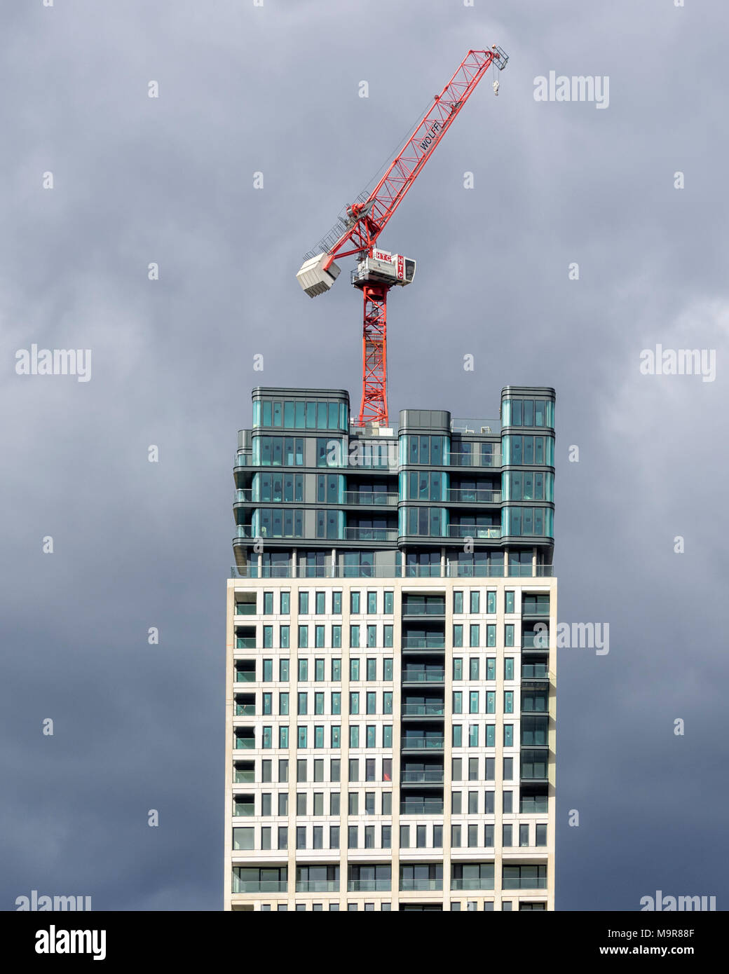 High rise building constructed hi-res stock photography and images - Alamy