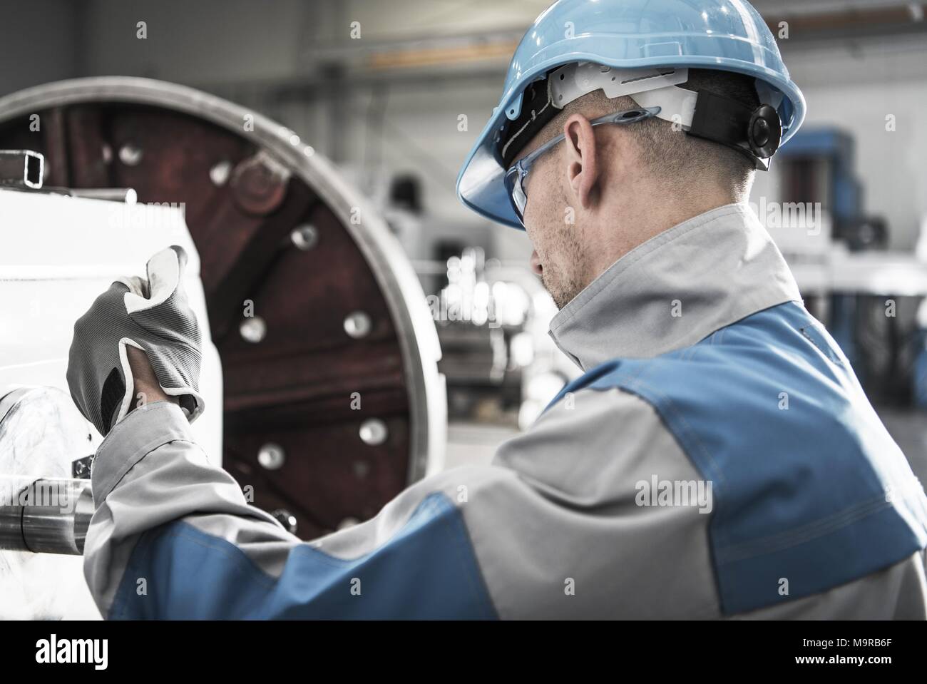 Lathe operator hires stock photography and images Alamy