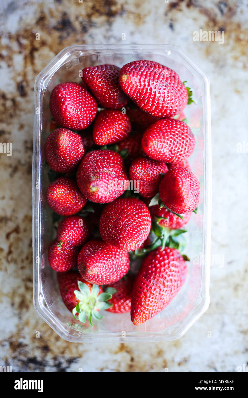 Fresh raw strawberries Stock Photo - Alamy