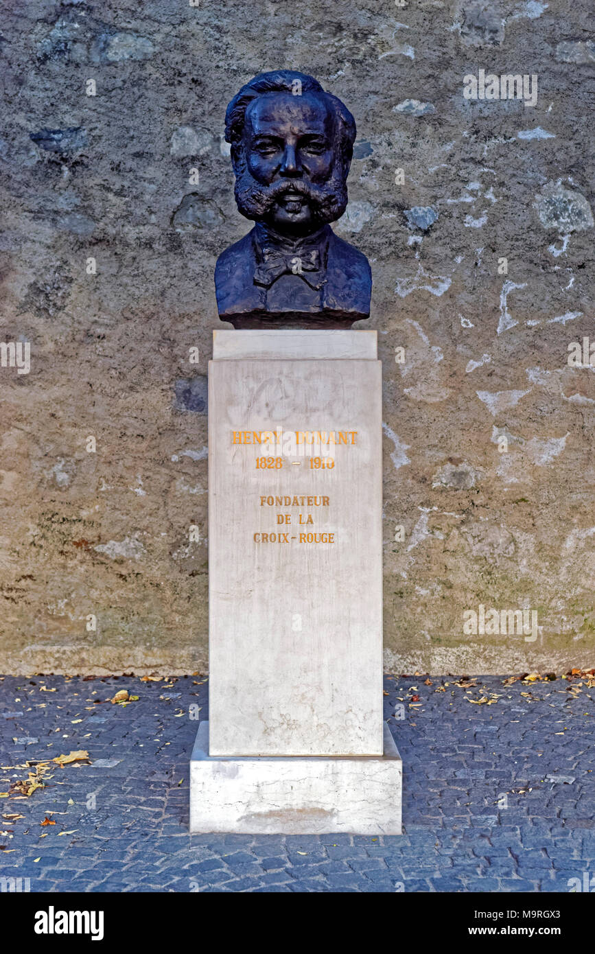 Europe, Switzerland, Genève, Geneva, Geneva, Rue de la Corraterie, bust Henry Dunant, in 1828 - in 1910, founder, Red Cross, Croix - blusher, monument Stock Photo