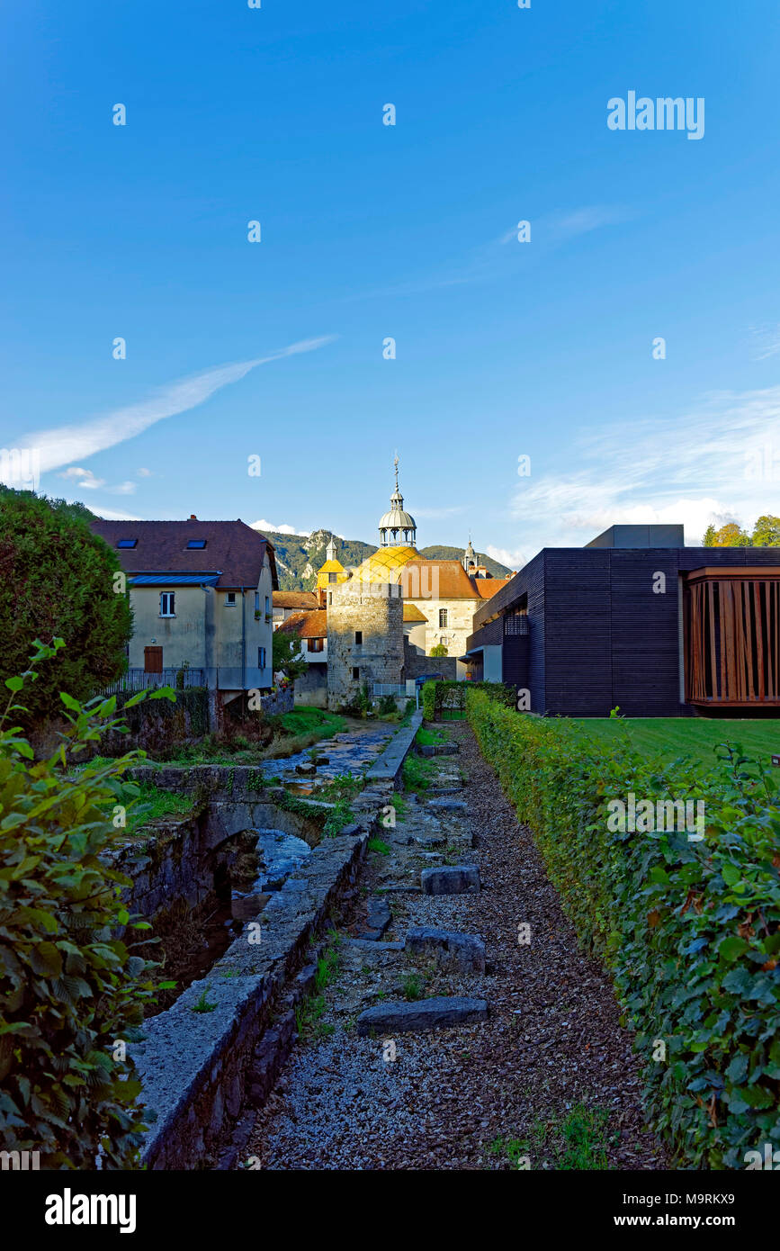 Europe, France, Jura (France - Comté), Salins-les-Bains, avenue Jules Marcou, casino de Salins-les-Bains, Chapelle Notre Dame Liberatrice, river La Fu Stock Photo