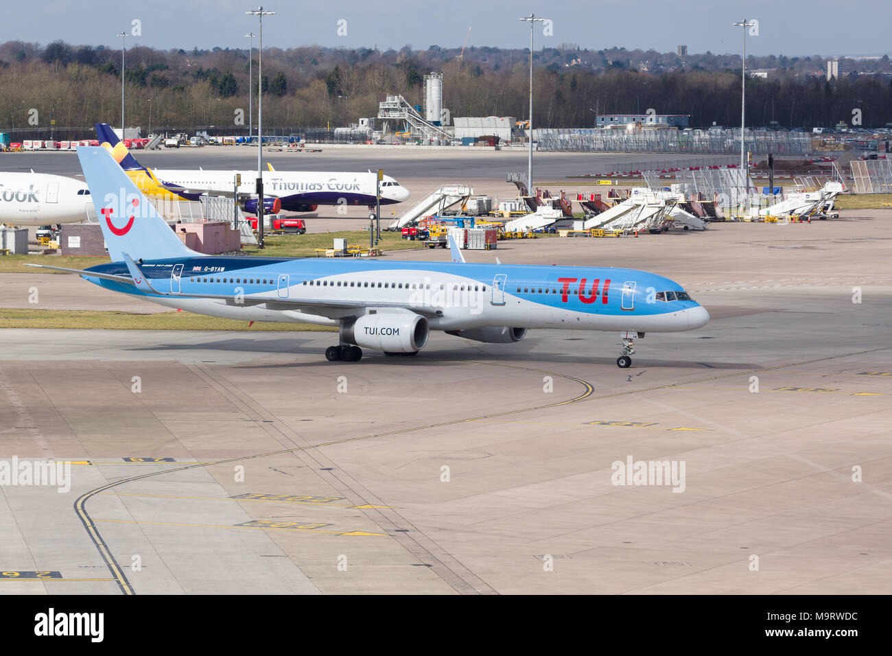 Tui Boeing 757 200 High Resolution Stock Photography and Images - Alamy