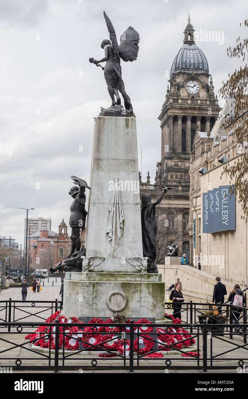 Leeds war memorial town hall hi-res stock photography and images - Alamy
