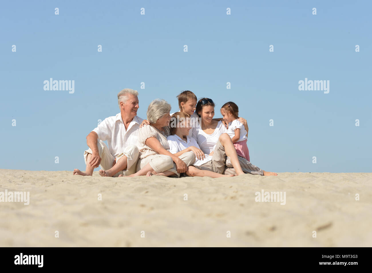 Sunbathe family hi-res stock photography and images - Alamy