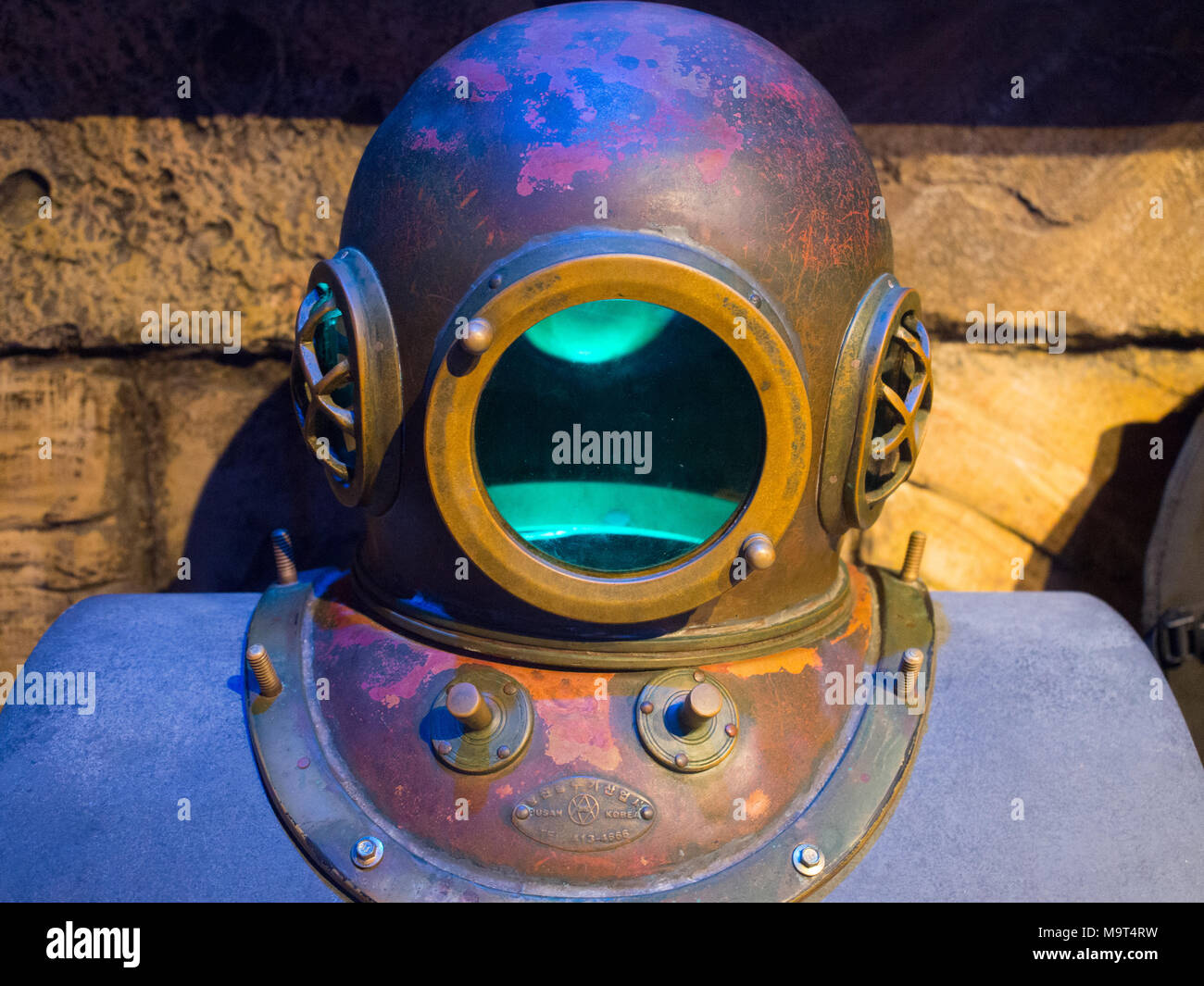 Old diving suit hires stock photography and images Alamy