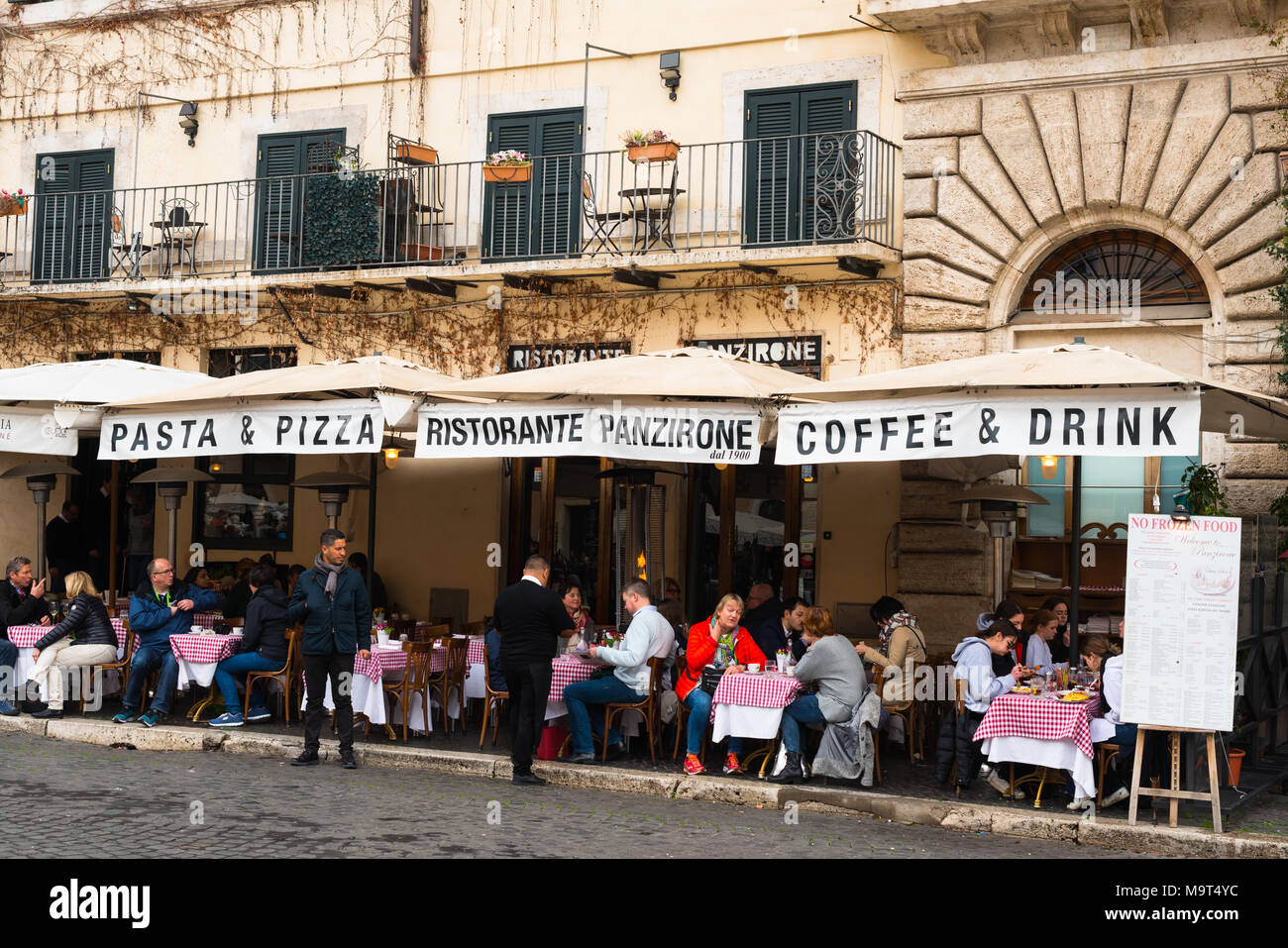 Pizzeria restaurant on Piazza Navona, Rome, Lazio,Italy Stock Photo Alamy