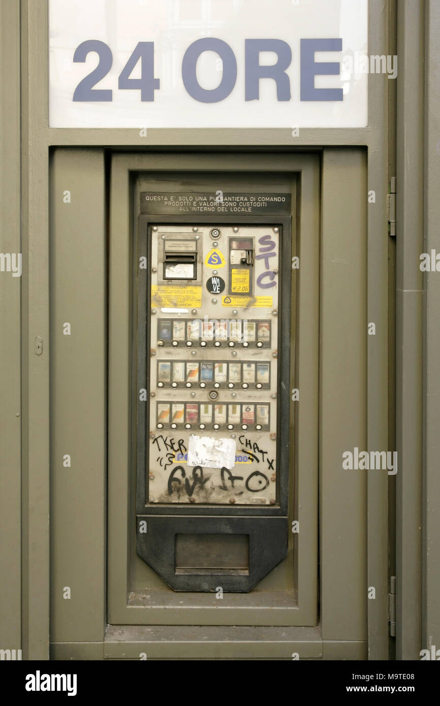 24hour cigarette vending machine, Turin, Italy Stock Photo Alamy