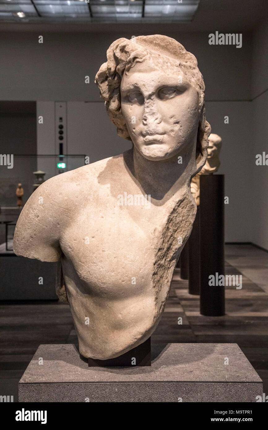 Louvre Abu Dhabi museum Stock Photo Alamy