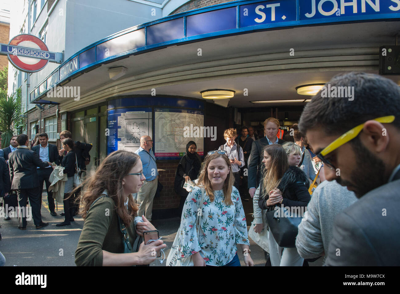 London. Peack hour, St. John's Wood tube Station. United Kingdom. Stock Photo