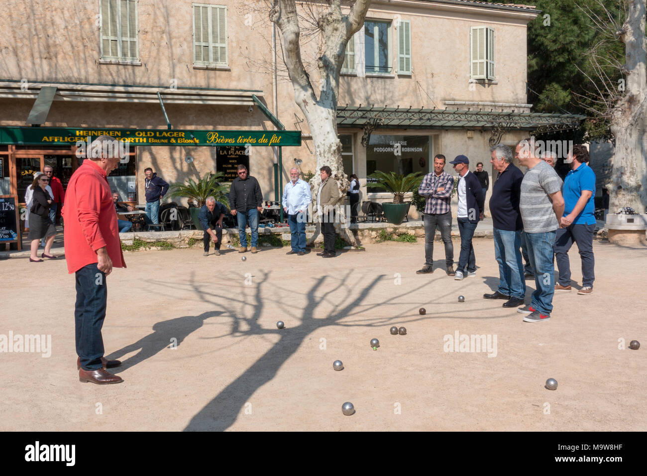 St Paul de Vence Provence French way of life men playing boules boule pétanque Stock Photo