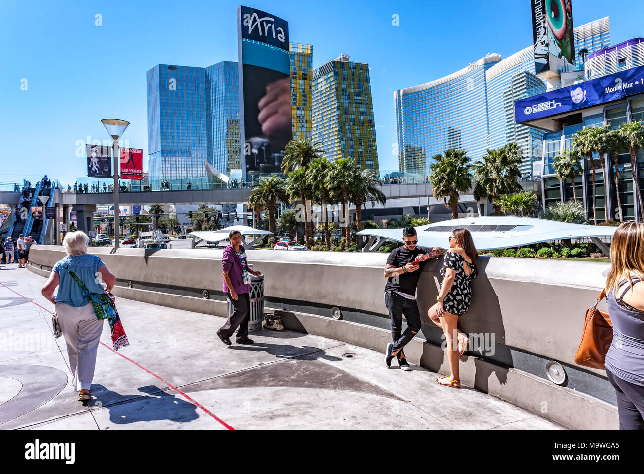 Walking the Strip people watching, Las Vegas, Narvarda, U.S.A Stock