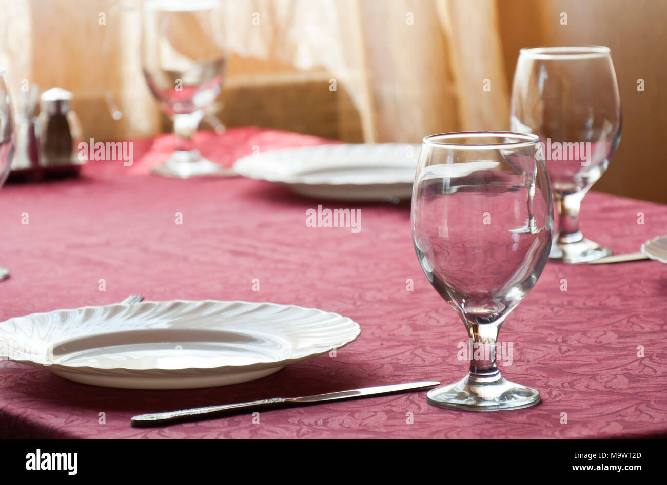 Dining table layout hires stock photography and images Alamy